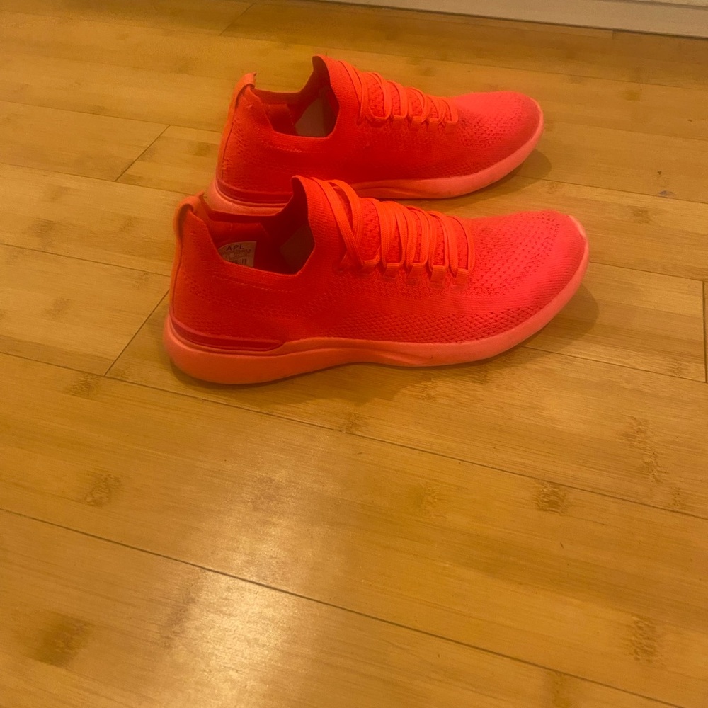 COPY - APL techloom breeze sneakers size 8; hot red color; used - like new - Picture 2 of 4